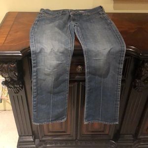 Jeans that are blue perfect for boots